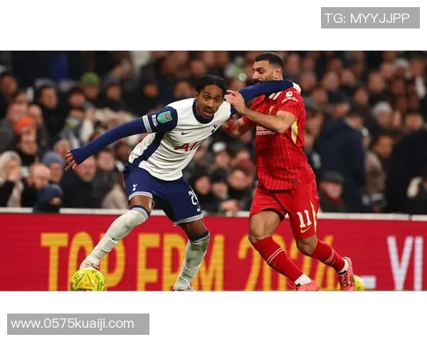 享克执教下的球队对阵利物浦比赛比分分析与精彩瞬间回顾